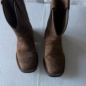 Ariat Tan Leather Boots